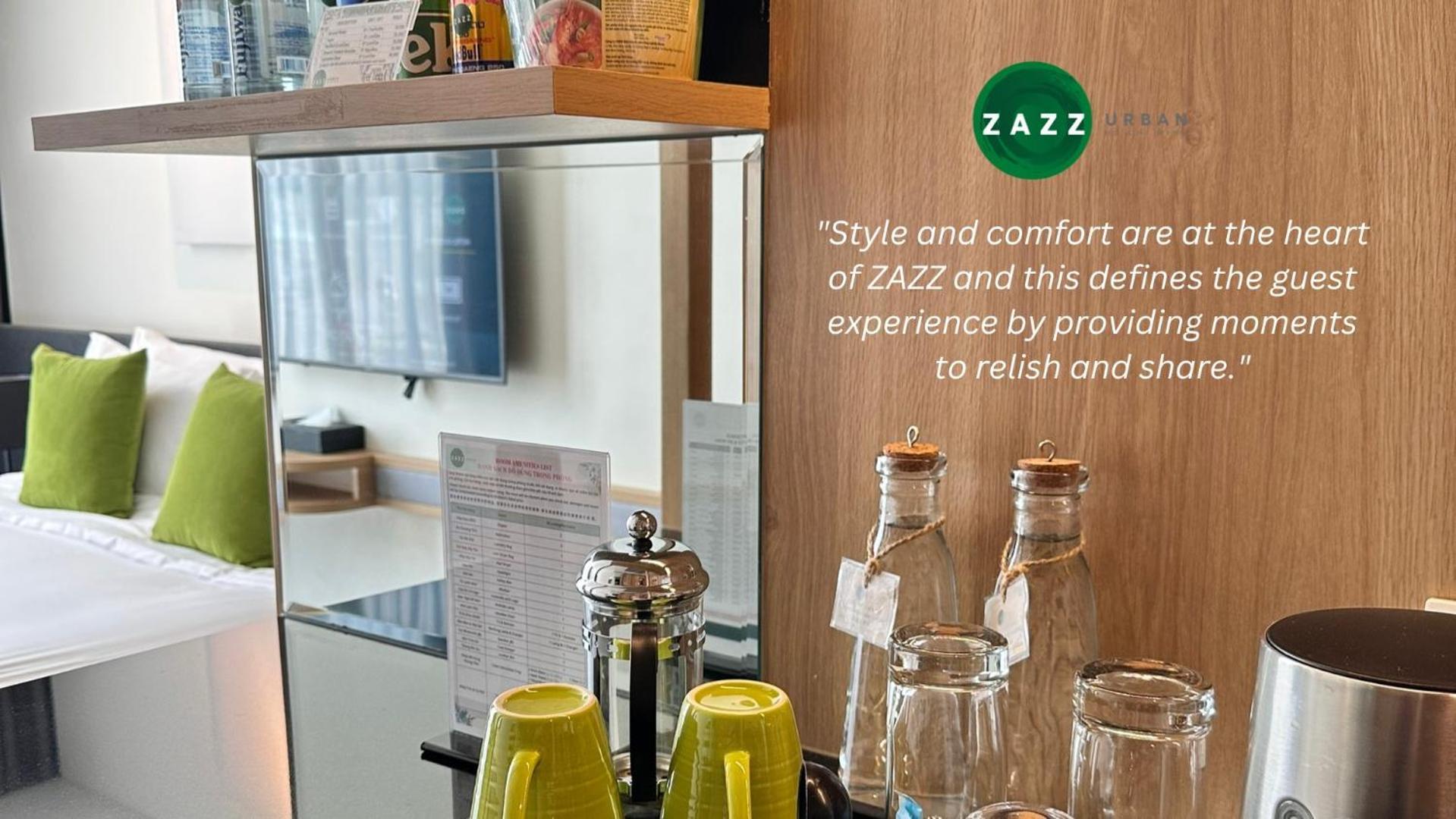 Zazz Urban Ho Chi Minh Hotel Exterior photo